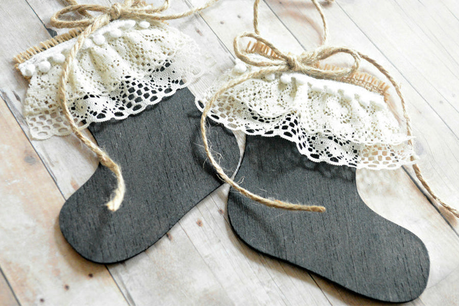 Darling Chalkboard Holiday Ornaments - Christmas in July