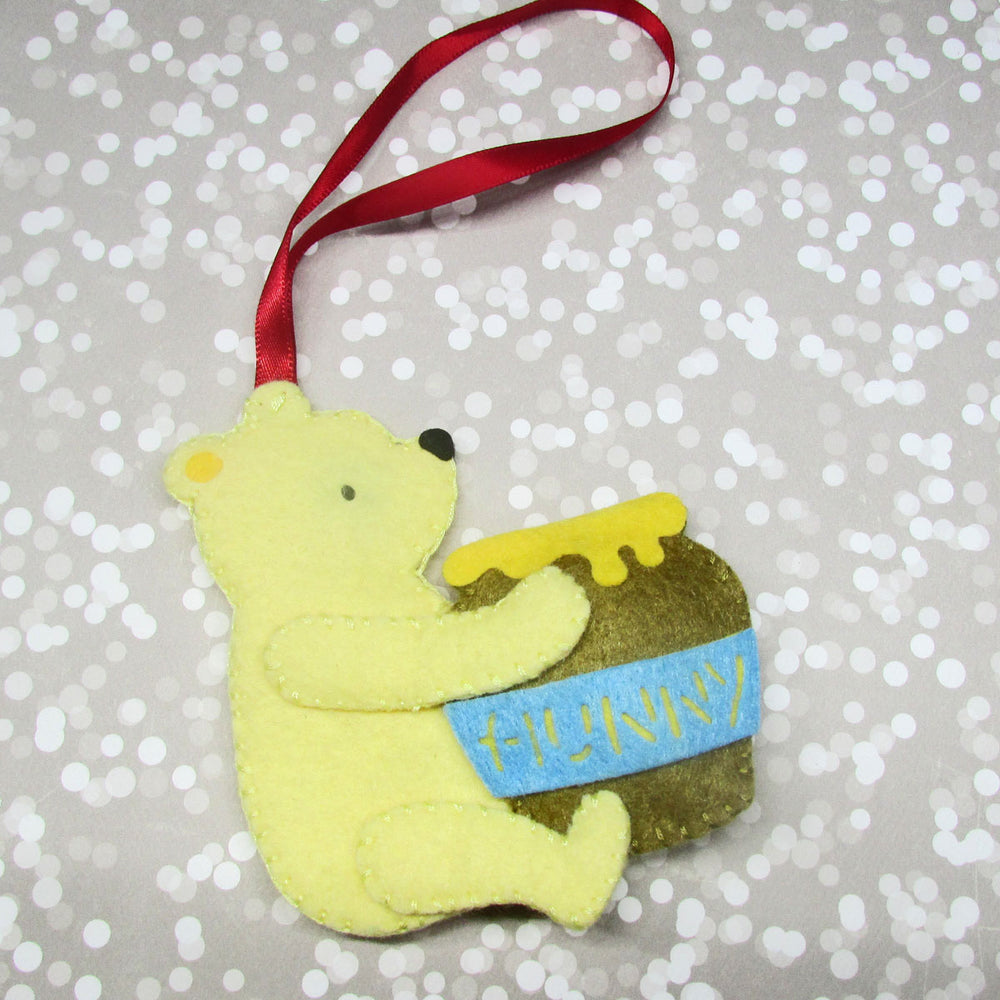 Stitched Classic Pooh Etched Dies